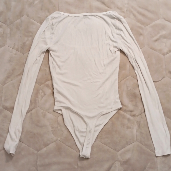 Forever 21 M white bodysuit - Picture 2 of 3